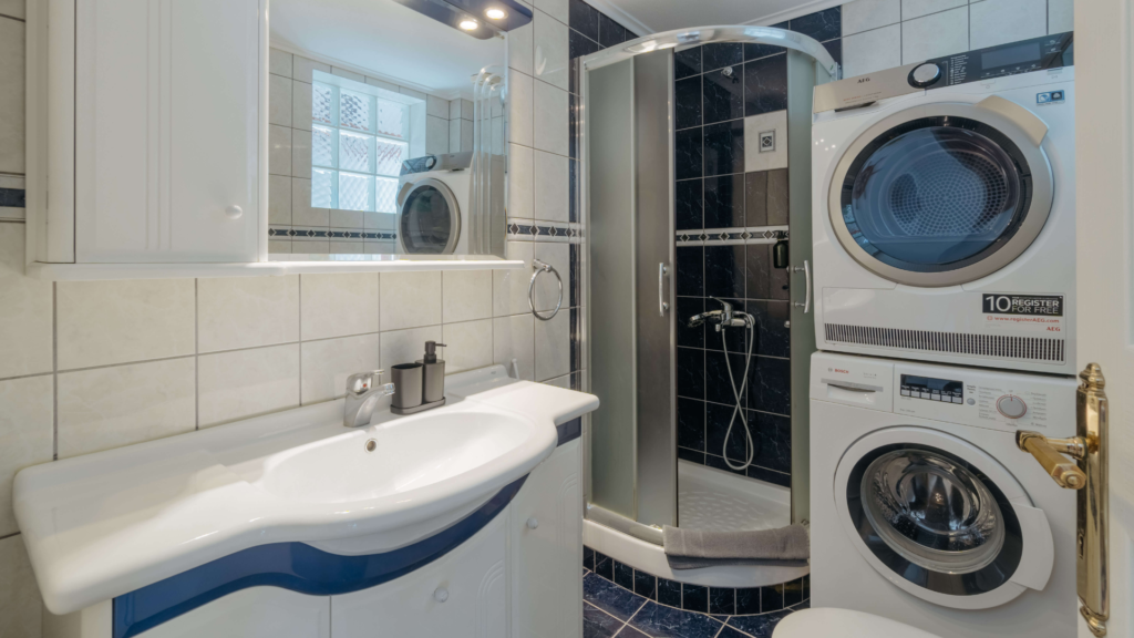 Modern bathroom at Thassos House in Thassos